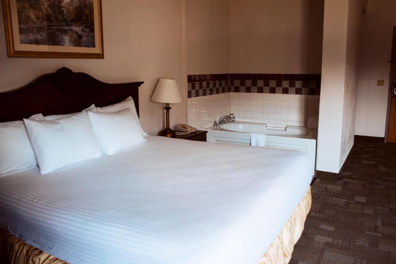 Americas Best Value Inn-Fredonia Zewnętrze zdjęcie